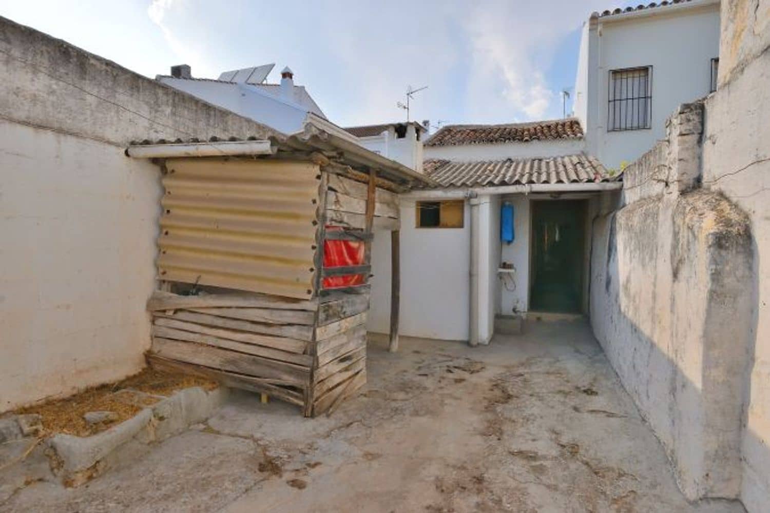 4 soveværelse Byhus til salg i Cuevas del Becerro med garage - € 54.000 (Ref: 8499734)