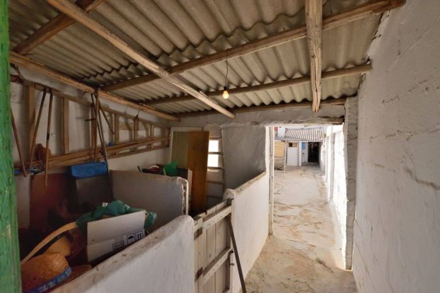 4 soveværelse Byhus til salg i Cuevas del Becerro med garage - € 54.000 (Ref: 8499734)