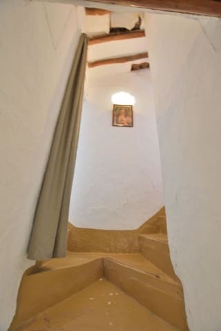 4 sypialnia Dom na sprzedaż w Cuevas del Becerro z garażem - 54 000 € (Ref: 8499734)