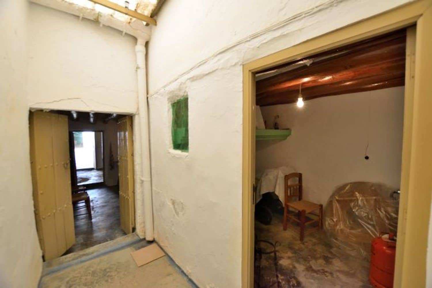 4 soveværelse Byhus til salg i Cuevas del Becerro med garage - € 54.000 (Ref: 8499734)