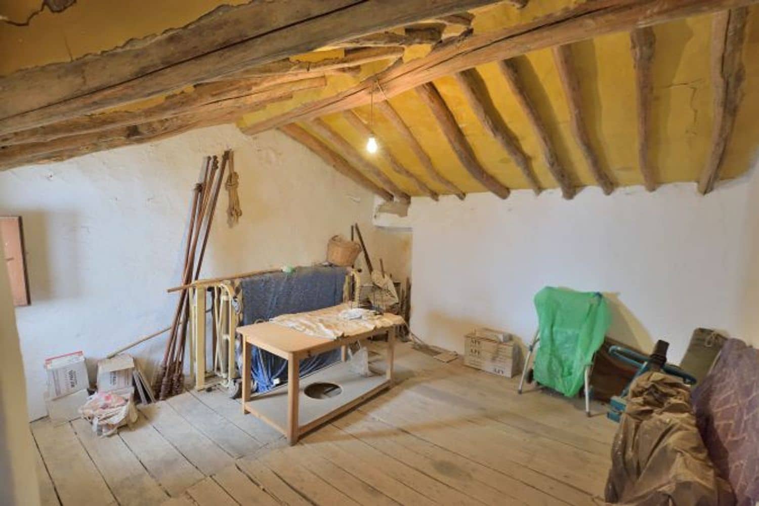 4 soveværelse Byhus til salg i Cuevas del Becerro med garage - € 54.000 (Ref: 8499734)