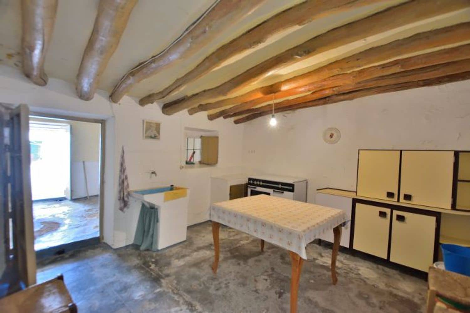 4 soveværelse Byhus til salg i Cuevas del Becerro med garage - € 54.000 (Ref: 8499734)