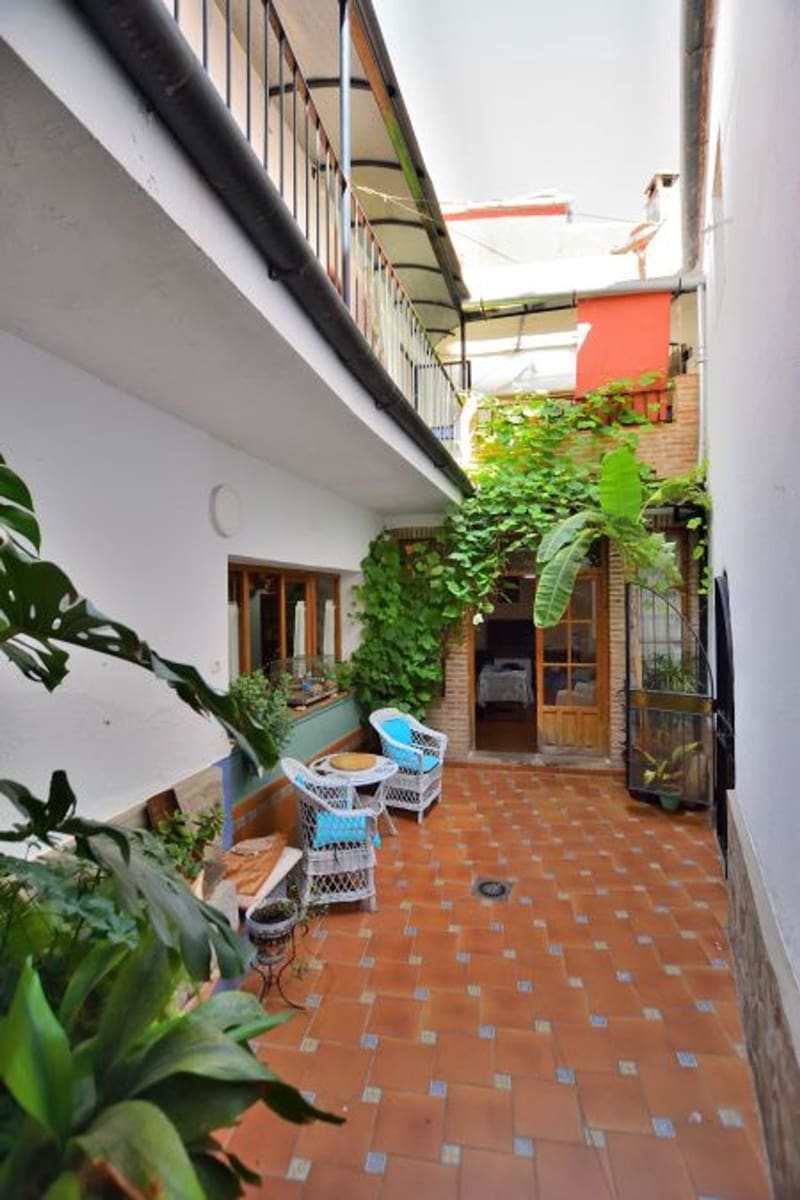 5 bedroom Townhouse for sale in Benaojan with garage - € 275,000 (Ref: 8531496)