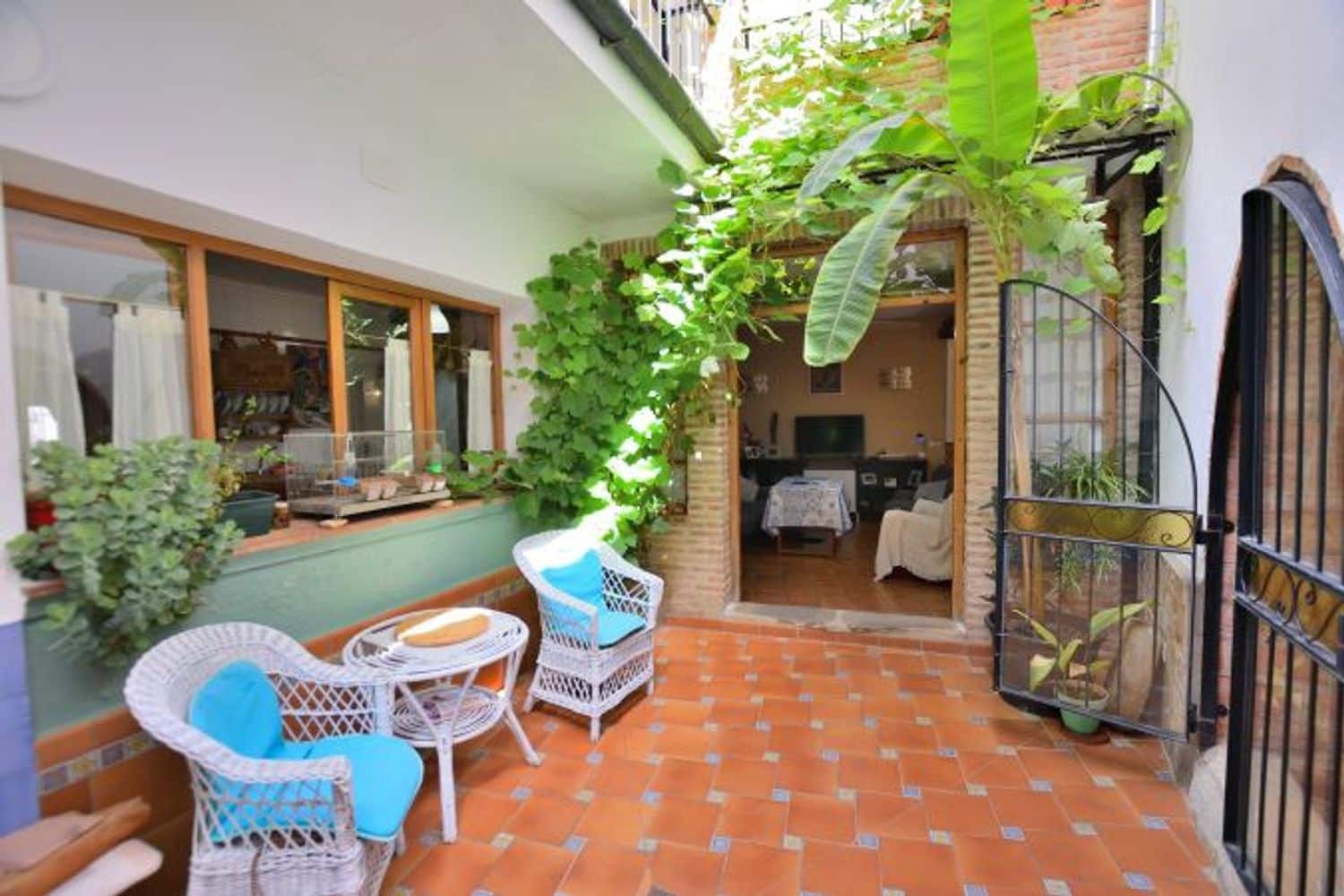 5 bedroom Townhouse for sale in Benaojan with garage - € 275,000 (Ref: 8531496)