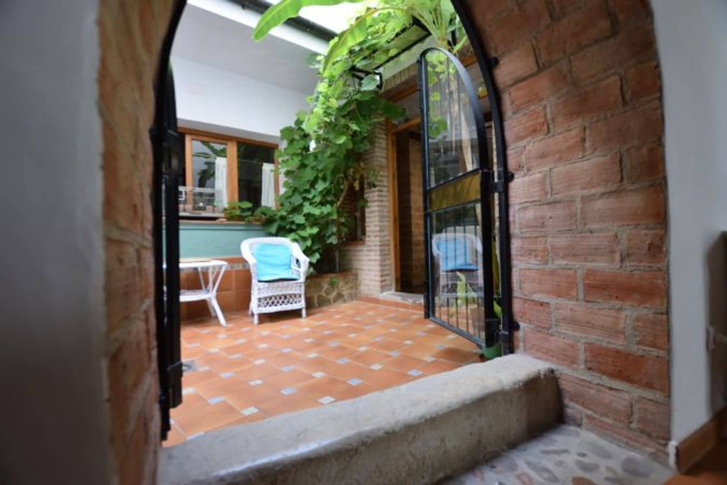 5 bedroom Townhouse for sale in Benaojan with garage - € 275,000 (Ref: 8531496)