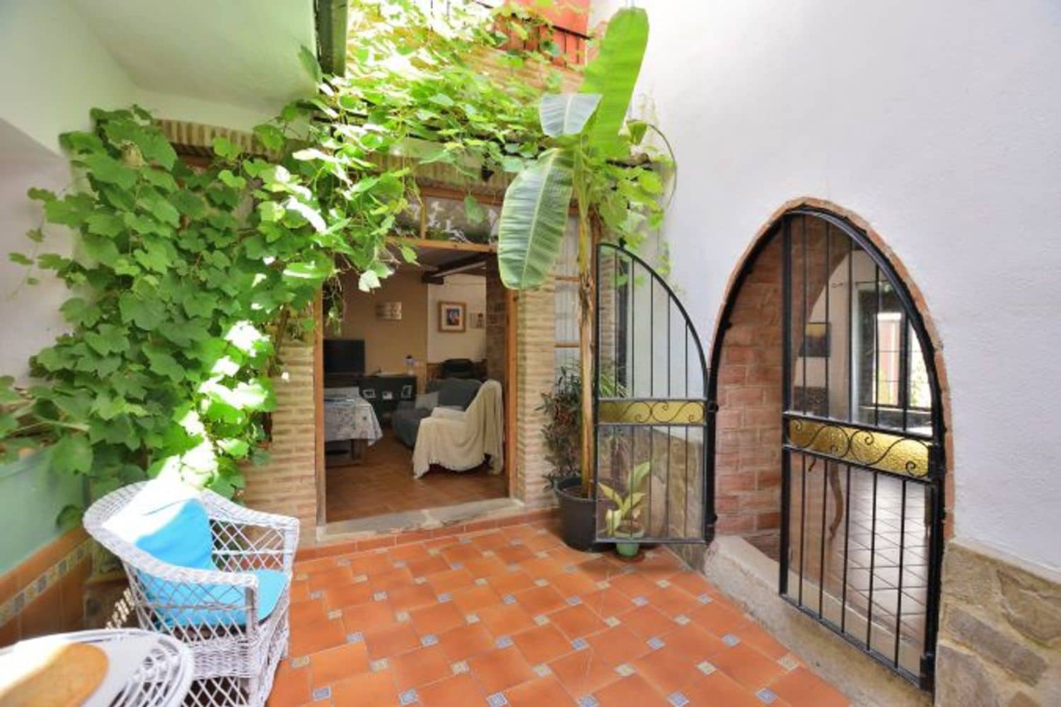 5 bedroom Townhouse for sale in Benaojan with garage - € 275,000 (Ref: 8531496)