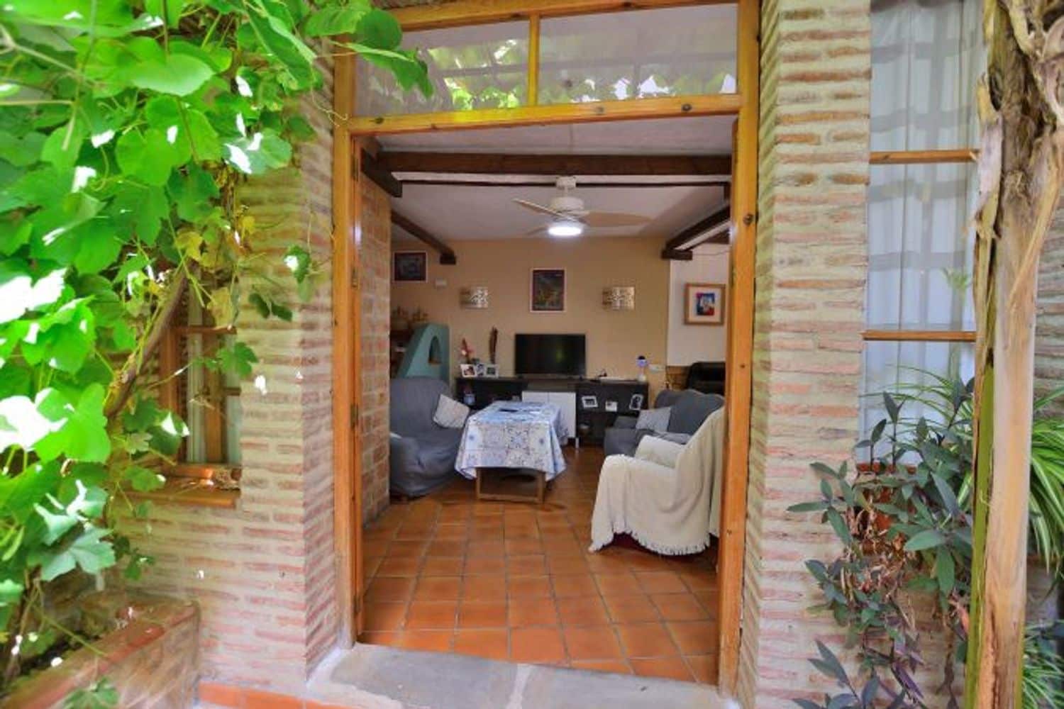 5 bedroom Townhouse for sale in Benaojan with garage - € 275,000 (Ref: 8531496)