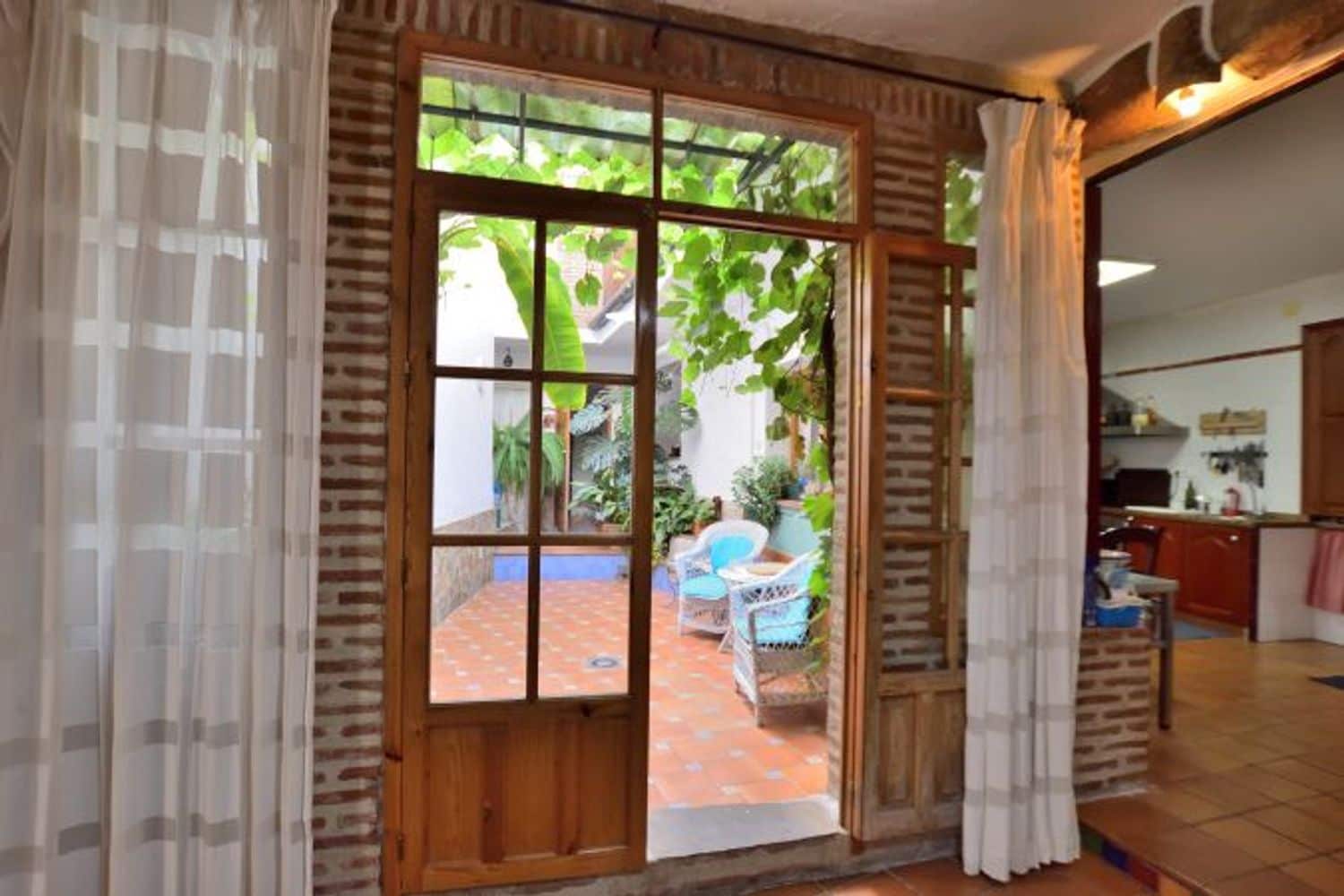 5 bedroom Townhouse for sale in Benaojan with garage - € 275,000 (Ref: 8531496)