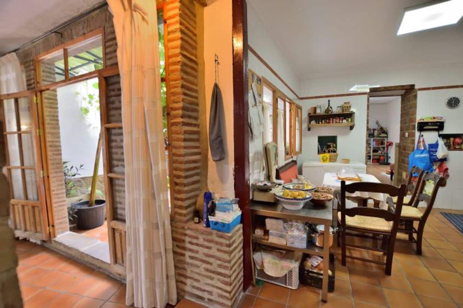 5 bedroom Townhouse for sale in Benaojan with garage - € 275,000 (Ref: 8531496)