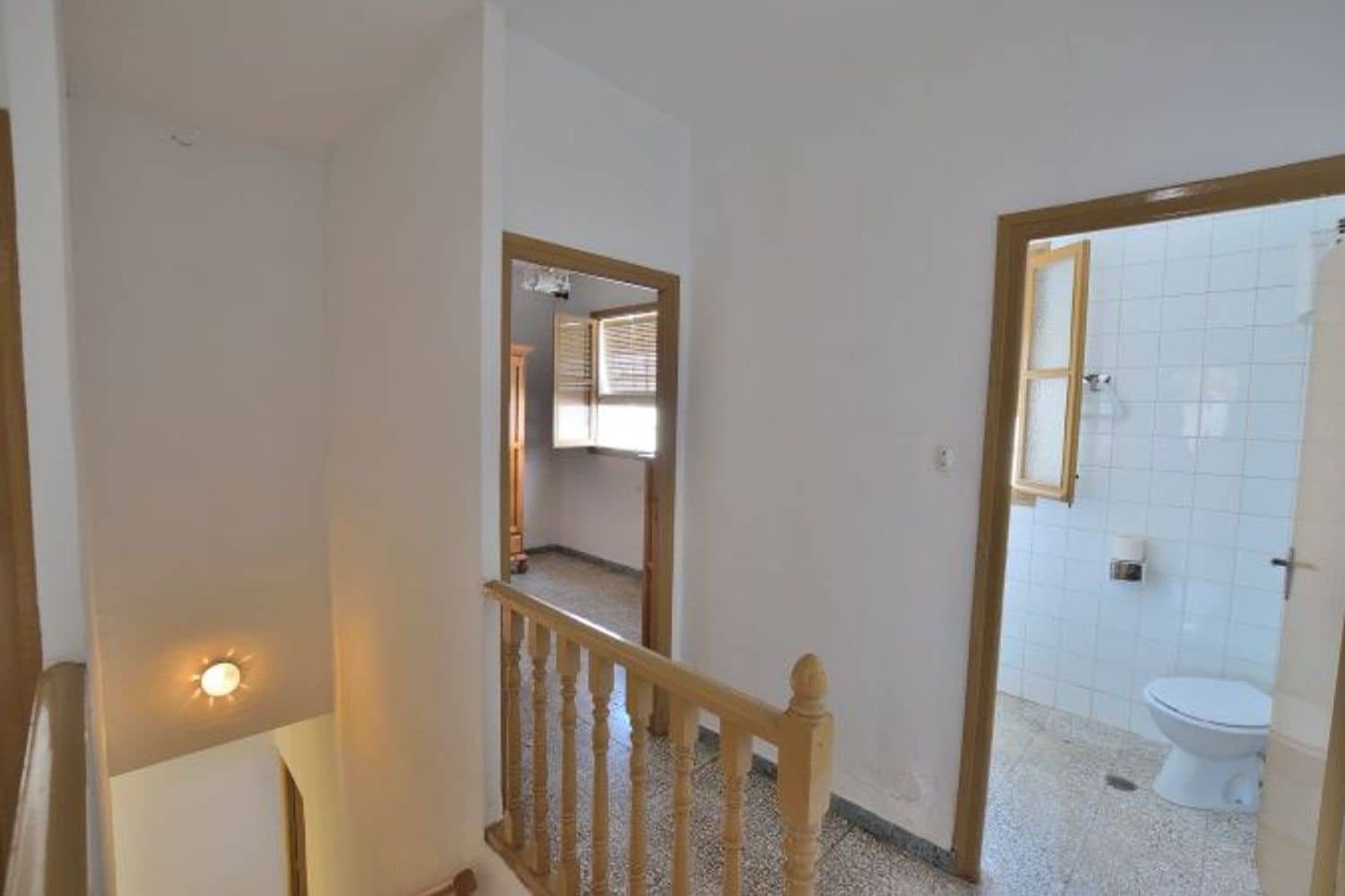 3 makuuhuone Omakotitalo myytävänä paikassa Ronda mukana 
autotalli - 180 000 € (Ref: 8564341)