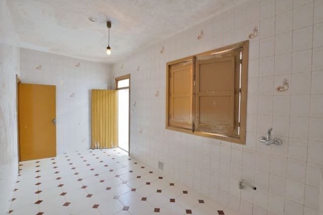 Casa de 3 habitaciones en Ronda en venta con garaje - 180.000 € (Ref: 8564341)