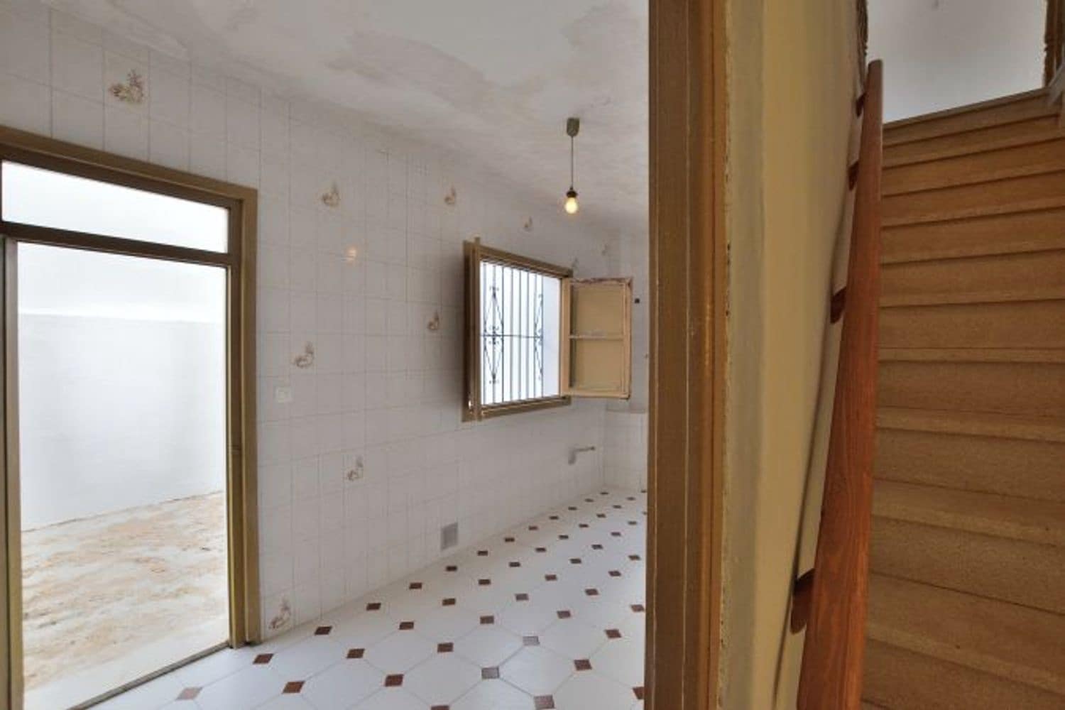 3 makuuhuone Omakotitalo myytävänä paikassa Ronda mukana 
autotalli - 180 000 € (Ref: 8564341)