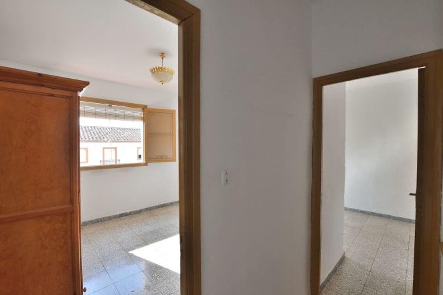 3 makuuhuone Omakotitalo myytävänä paikassa Ronda mukana 
autotalli - 180 000 € (Ref: 8564341)