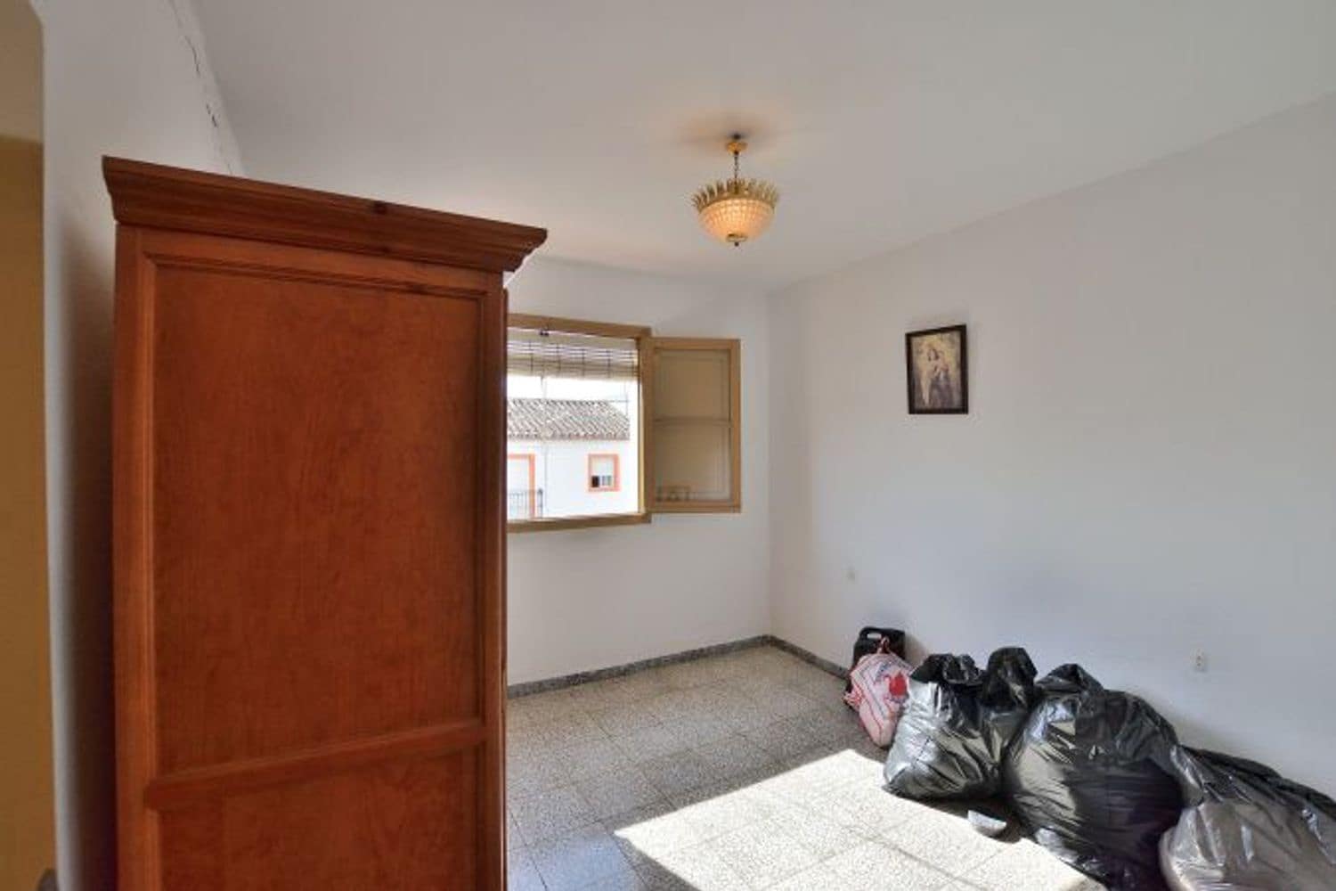 3 makuuhuone Omakotitalo myytävänä paikassa Ronda mukana 
autotalli - 180 000 € (Ref: 8564341)