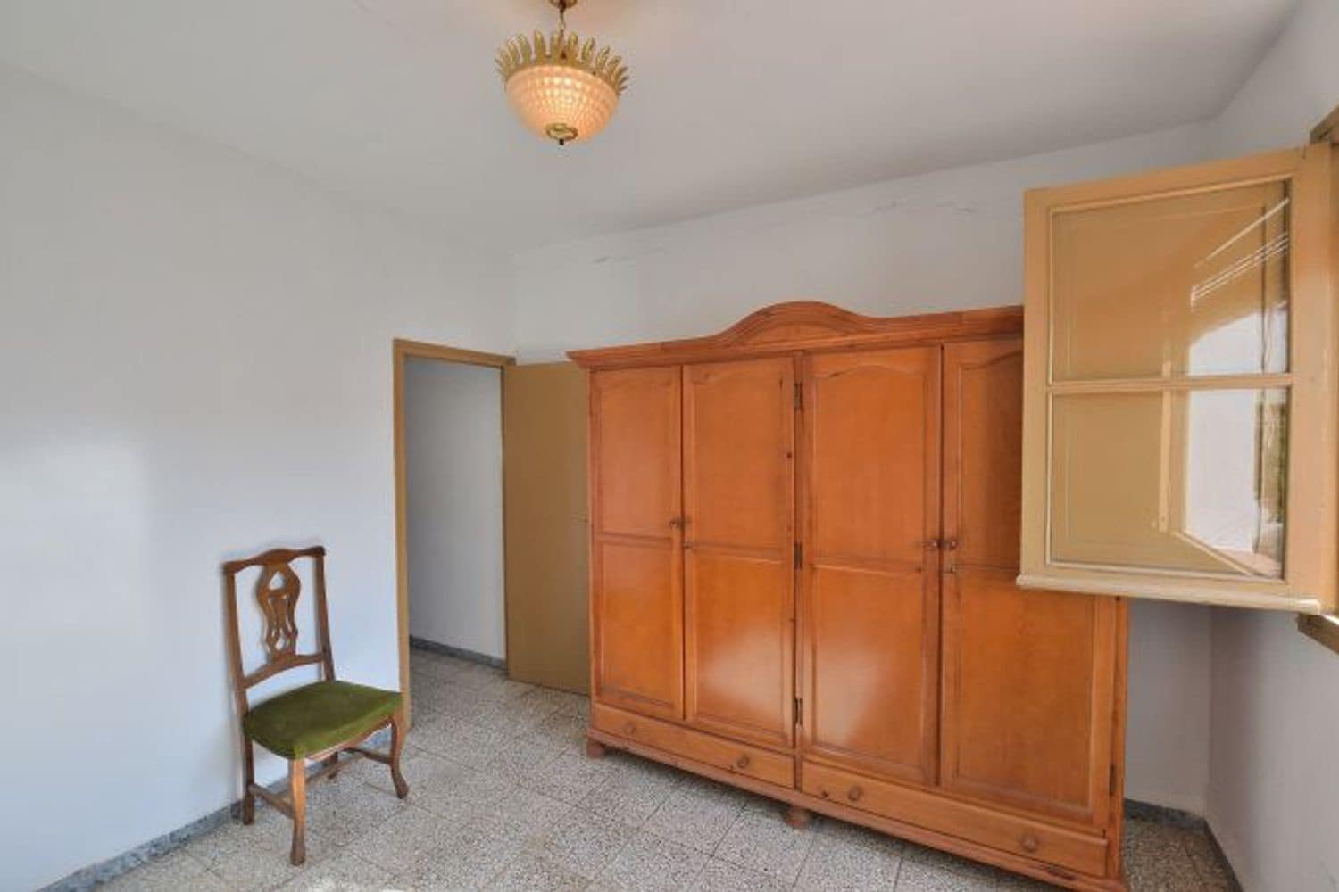 3 makuuhuone Omakotitalo myytävänä paikassa Ronda mukana 
autotalli - 180 000 € (Ref: 8564341)