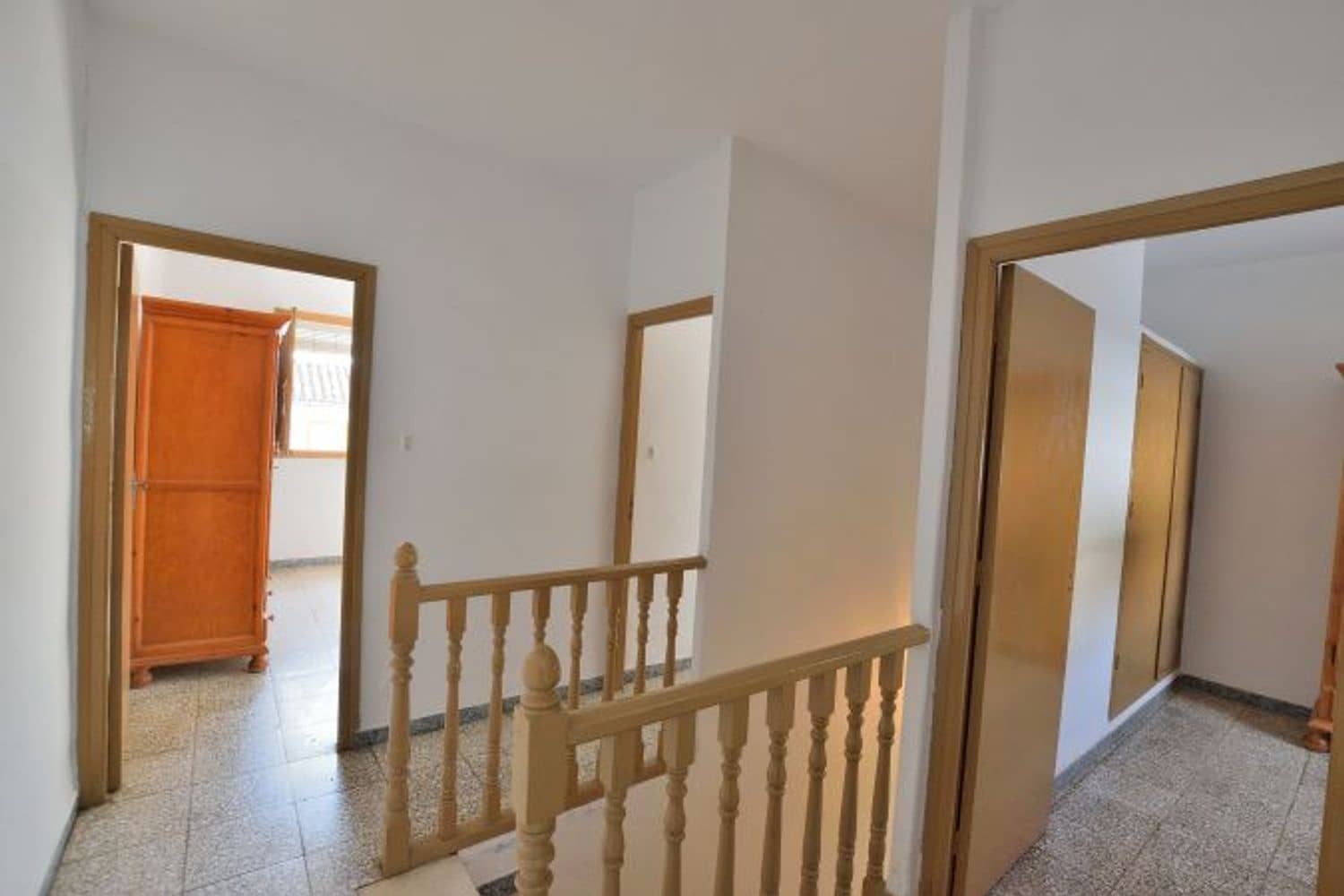 3 makuuhuone Omakotitalo myytävänä paikassa Ronda mukana 
autotalli - 180 000 € (Ref: 8564341)