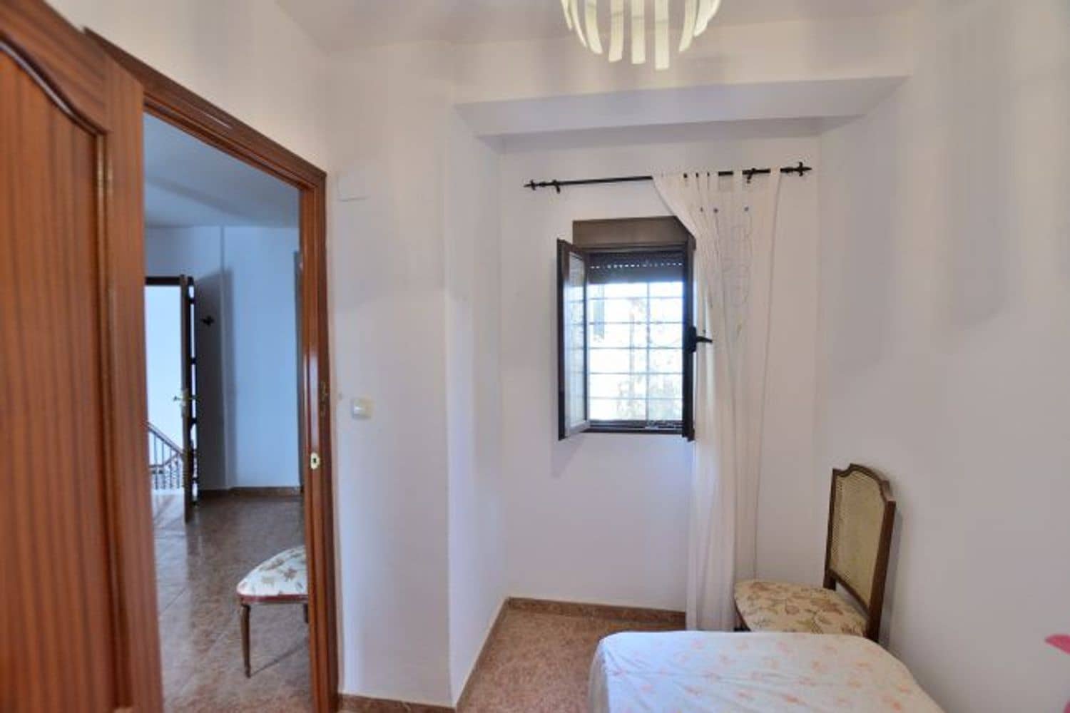 3 bedroom Townhouse for sale in Ronda with garage - € 295,000 (Ref: 8661844)