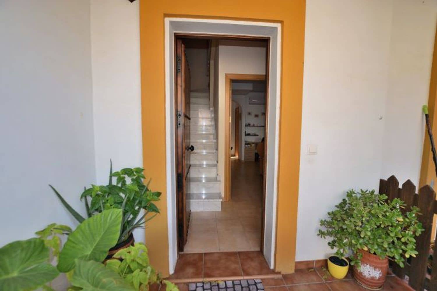 3 soveværelse Byhus til salg i Benaojan med swimmingpool garage - € 189.500 (Ref: 8703495)