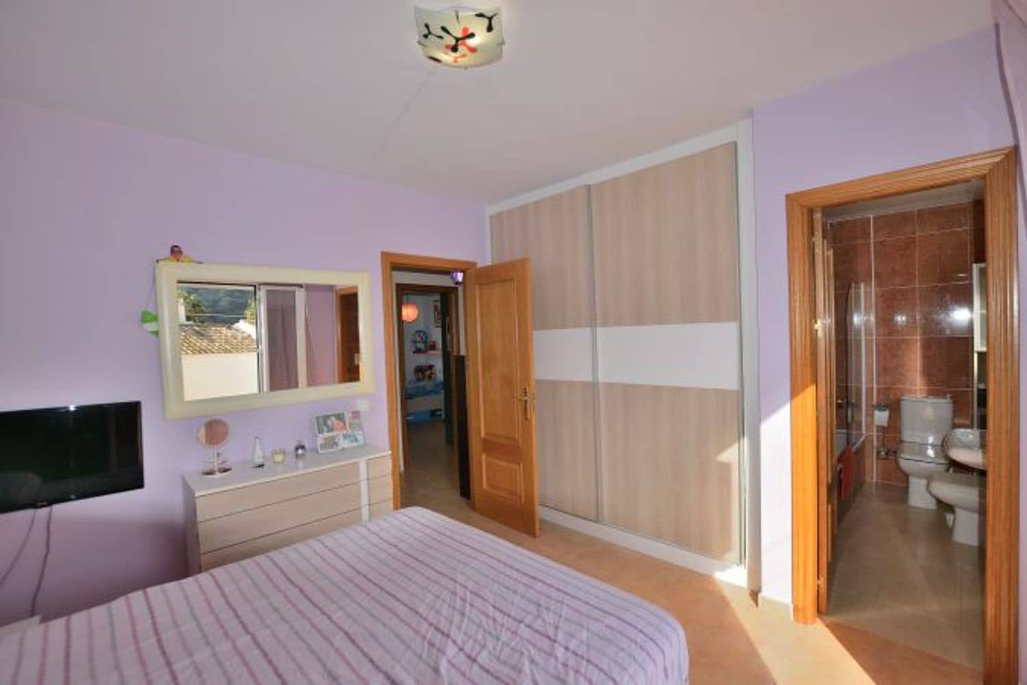 3 soveværelse Byhus til salg i Benaojan med swimmingpool garage - € 189.500 (Ref: 8703495)