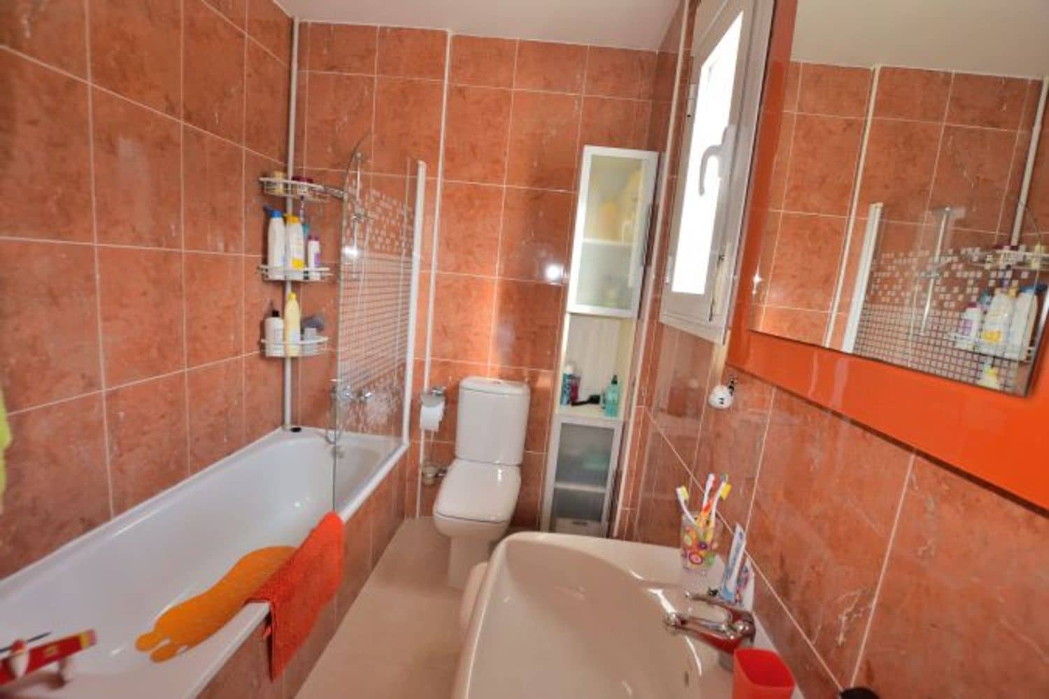 3 soveværelse Byhus til salg i Benaojan med swimmingpool garage - € 189.500 (Ref: 8703495)