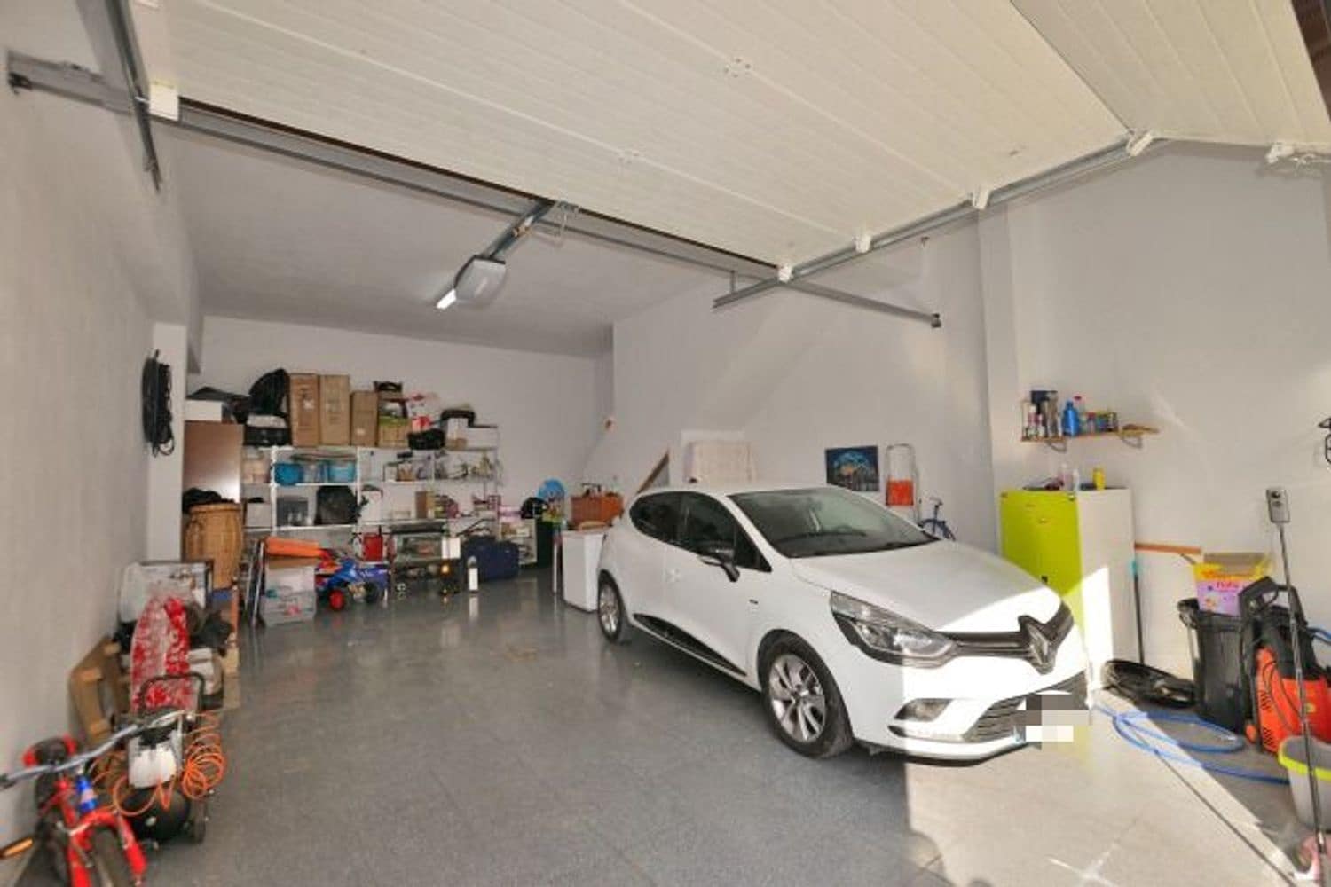 3 soveværelse Byhus til salg i Benaojan med swimmingpool garage - € 189.500 (Ref: 8703495)