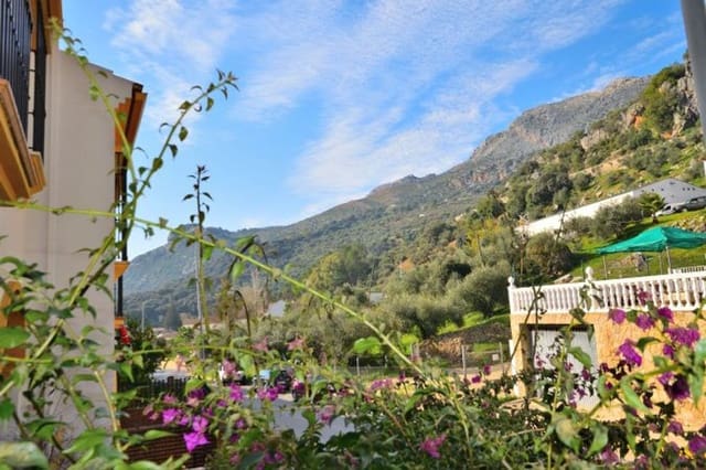 3 soveværelse Byhus til salg i Benaoján med swimmingpool garage - € 189.500 (Ref: 8703495)