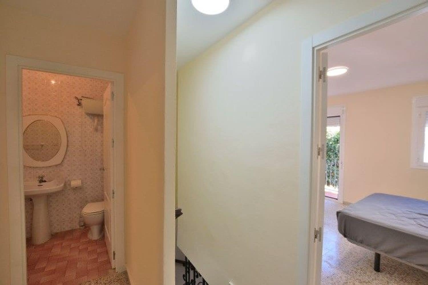 4 bedroom Townhouse for sale in Ronda with garage - € 189,900 (Ref: 8788994)