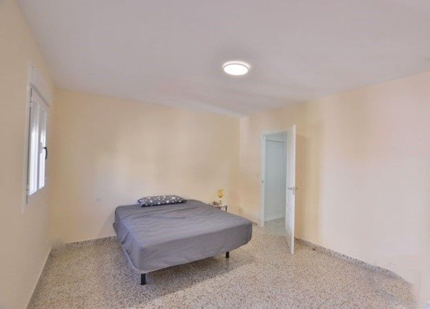4 bedroom Townhouse for sale in Ronda with garage - € 189,900 (Ref: 8788994)