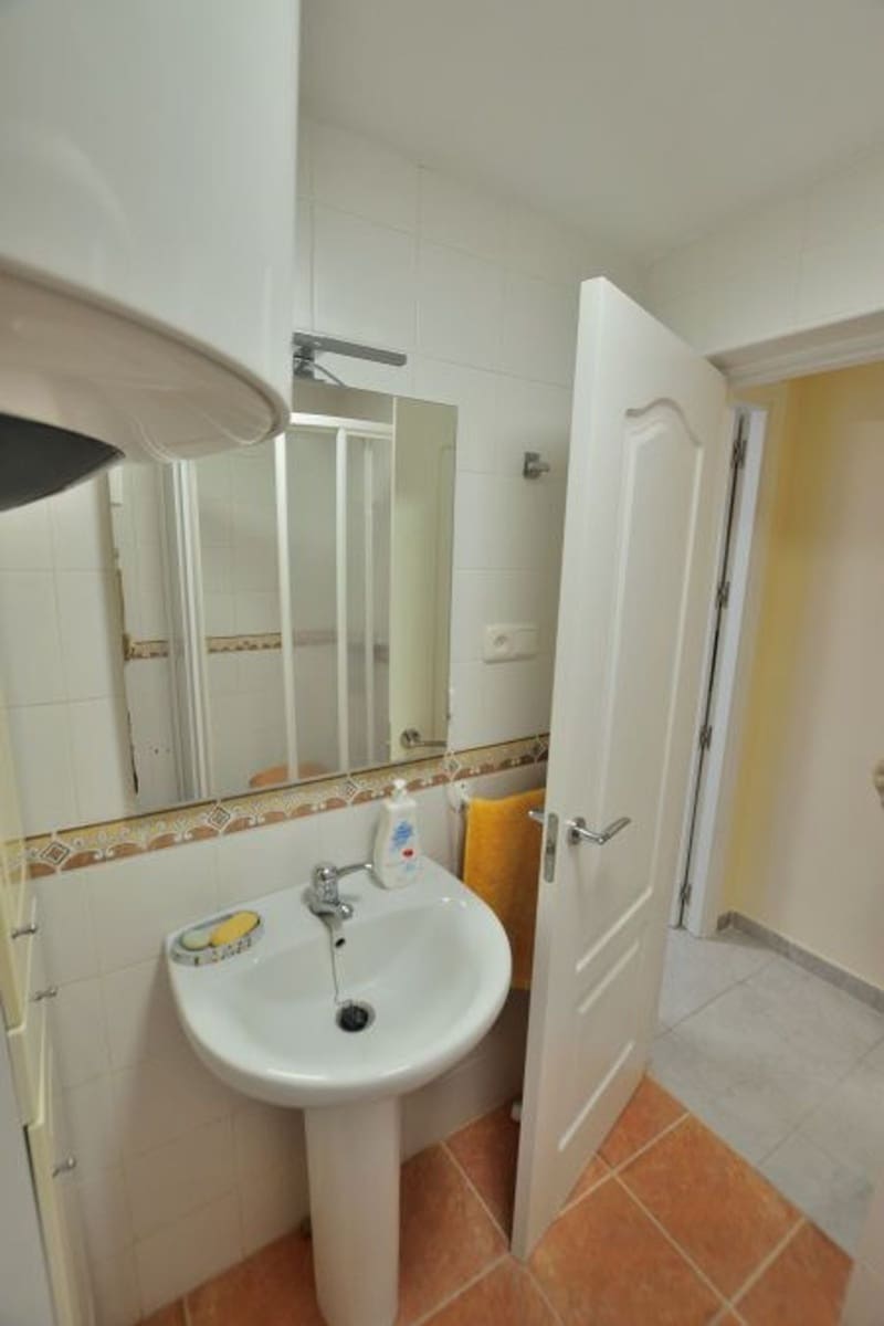 4 bedroom Townhouse for sale in Ronda with garage - € 189,900 (Ref: 8788994)