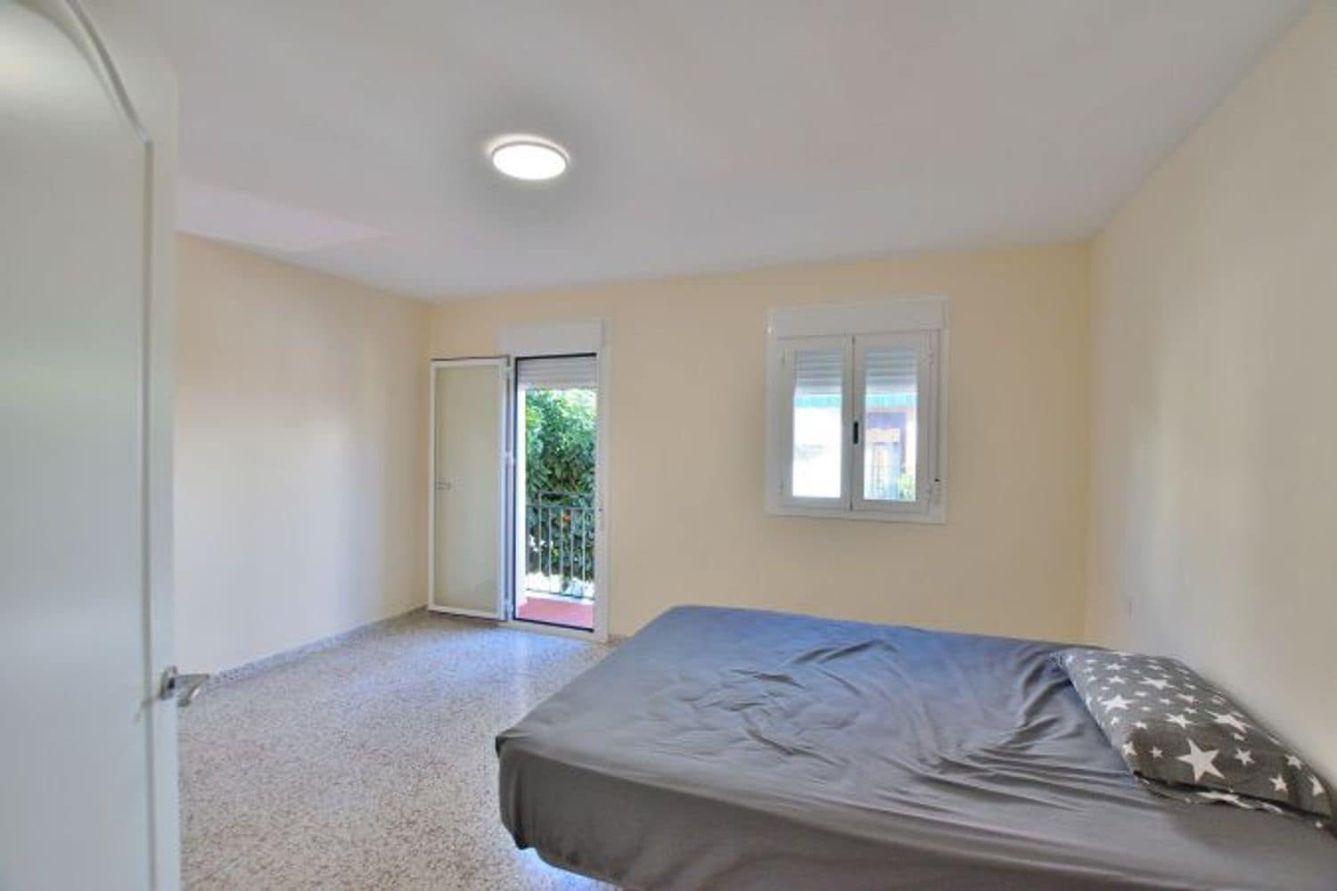 4 bedroom Townhouse for sale in Ronda with garage - € 189,900 (Ref: 8788994)