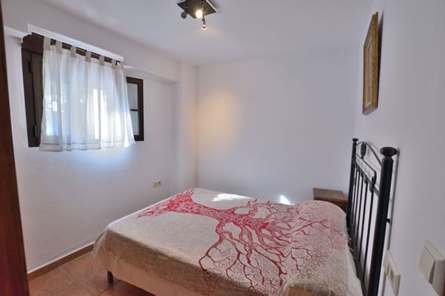 1 bedroom Apartment for rent in Faraján with garage - € 390 (Ref: 8854407)