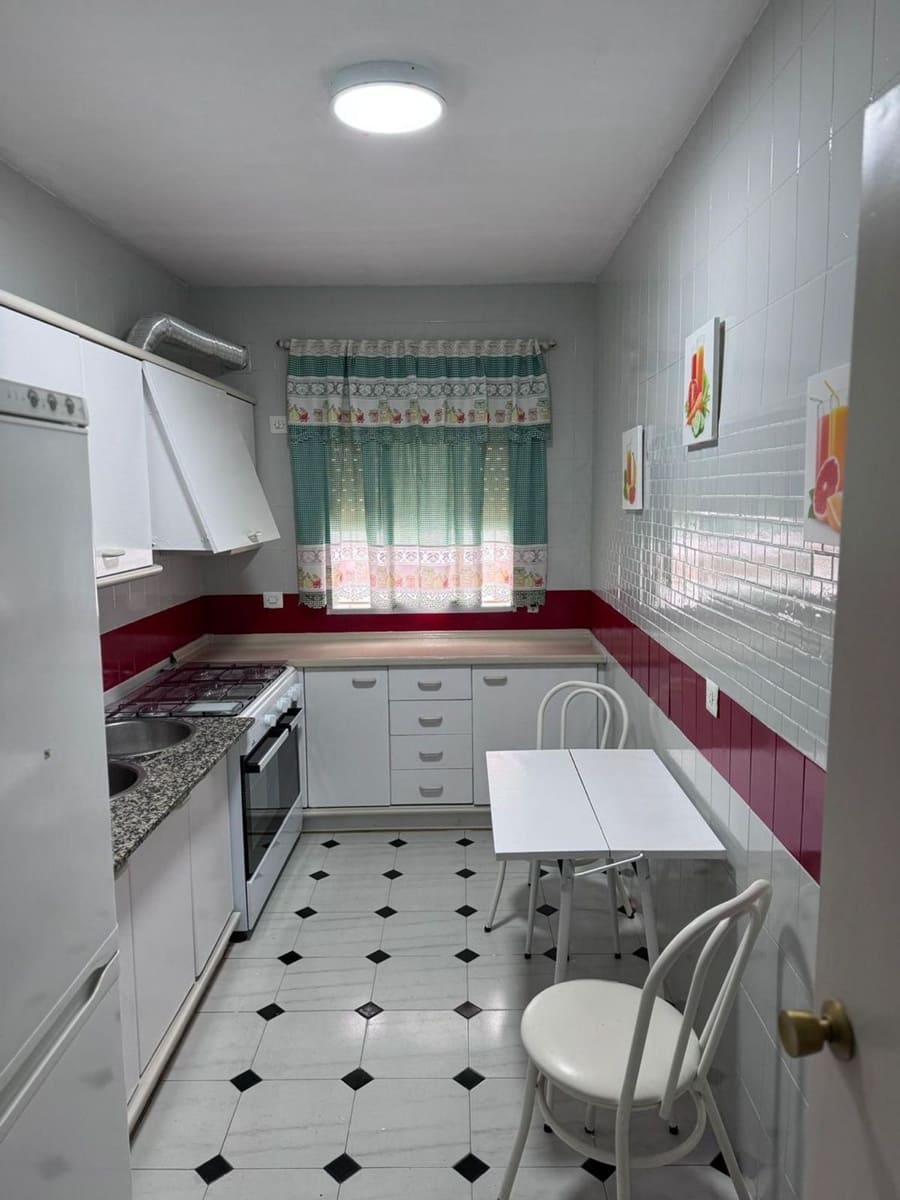 3 soverom Hus til salgs i Olvera - € 85 000 (Ref: 8910799)