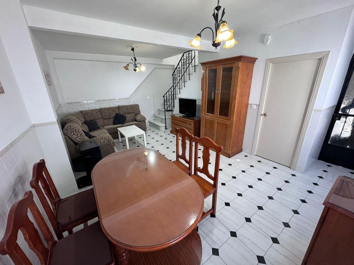 3 soverom Hus til salgs i Olvera - € 85 000 (Ref: 8910799)