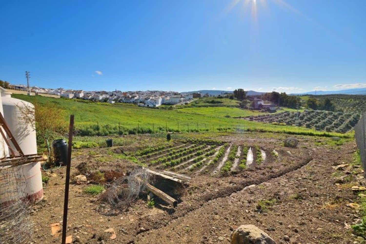 Grunde uden byggetilladelser til salg i Olvera - € 44.000 (Ref: 8910800)