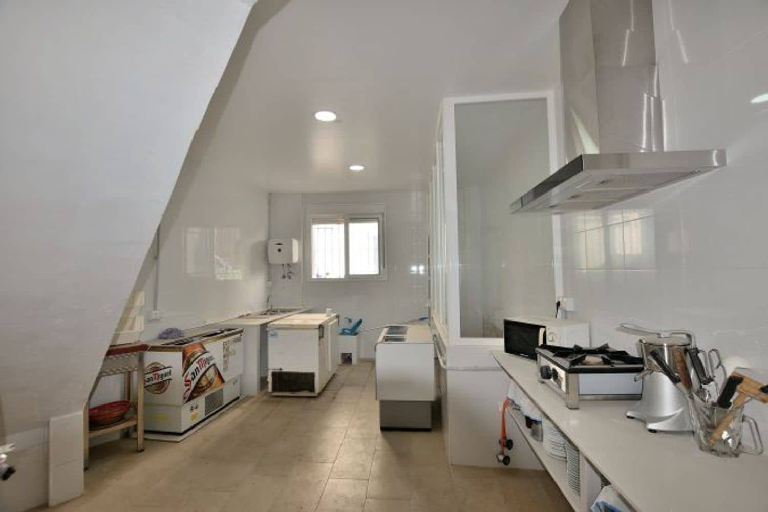 Erhverv til salg i Olvera - € 120.000 (Ref: 8910801)