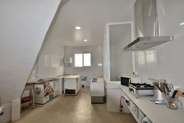 Local Comercial en Olvera en venta - 120.000 € (Ref: 8910801)