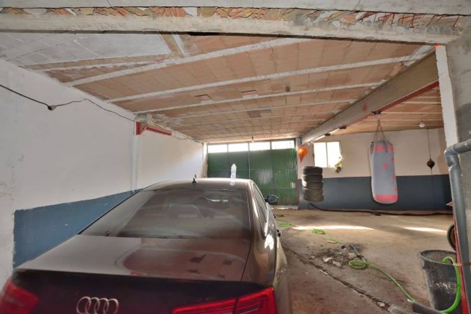 Erhverv til salg i Olvera - € 120.000 (Ref: 8910801)