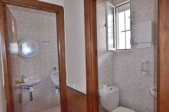 Local Comercial en Olvera en venta - 120.000 € (Ref: 8910801)