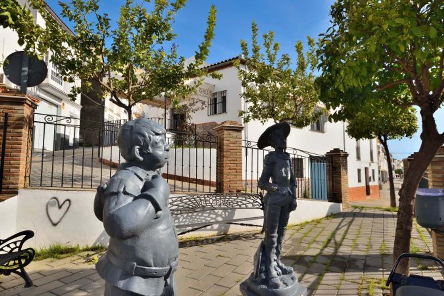 Erhverv til salg i Olvera - € 120.000 (Ref: 8910801)