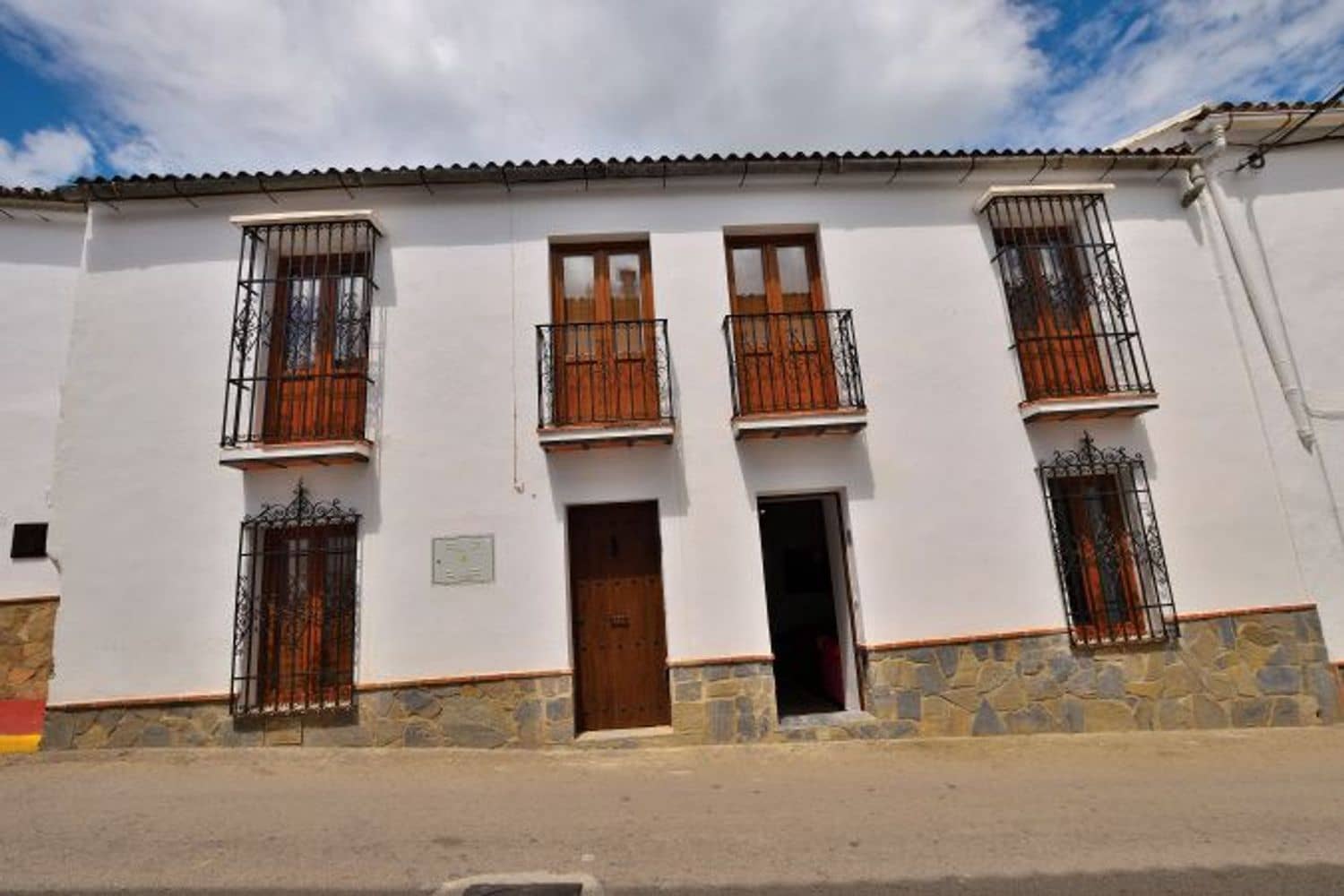 5 soverom Hus til salgs i Montejaque med garasje - € 159 000 (Ref: 8982013)