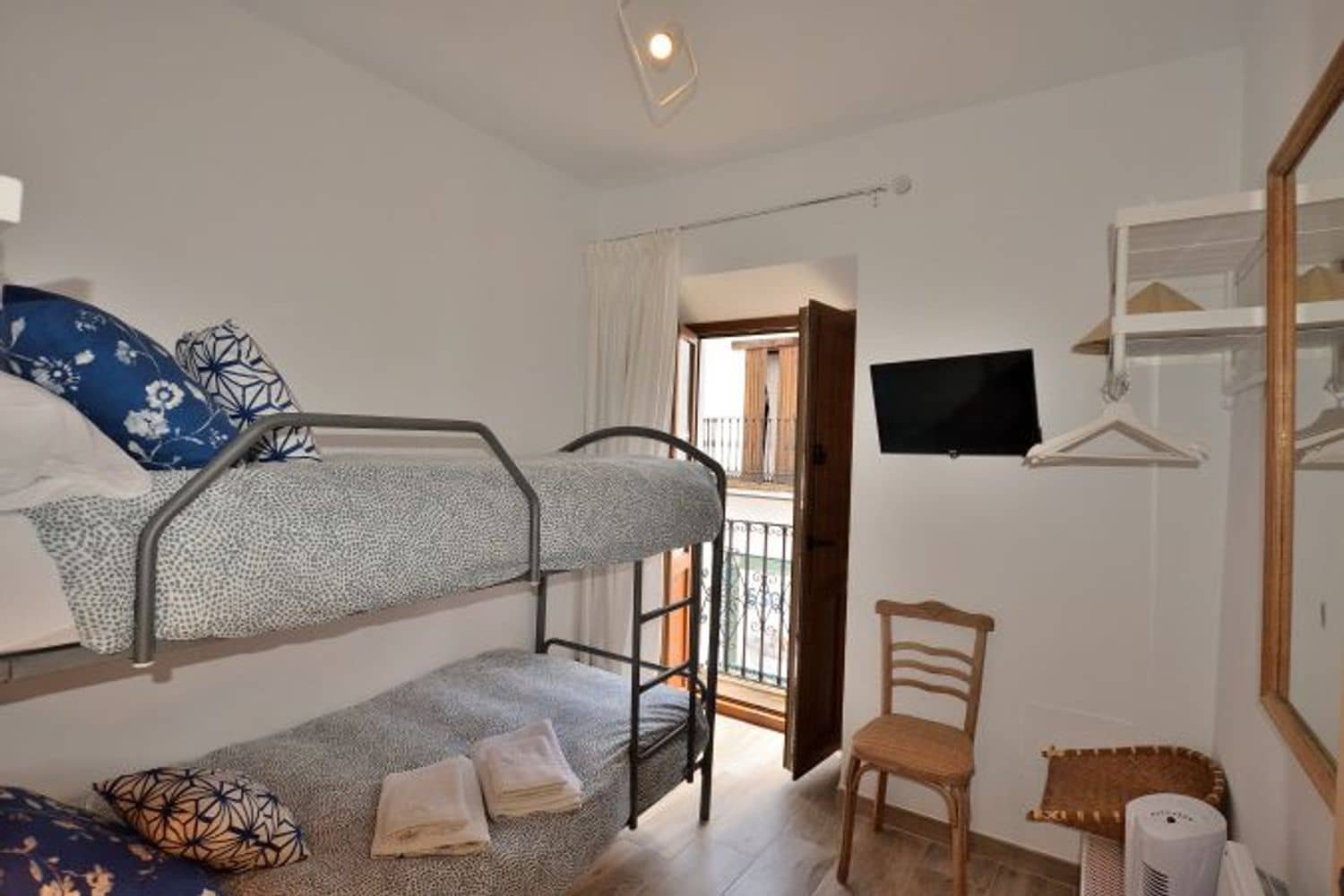 5 soverom Hus til salgs i Montejaque med garasje - € 159 000 (Ref: 8982013)