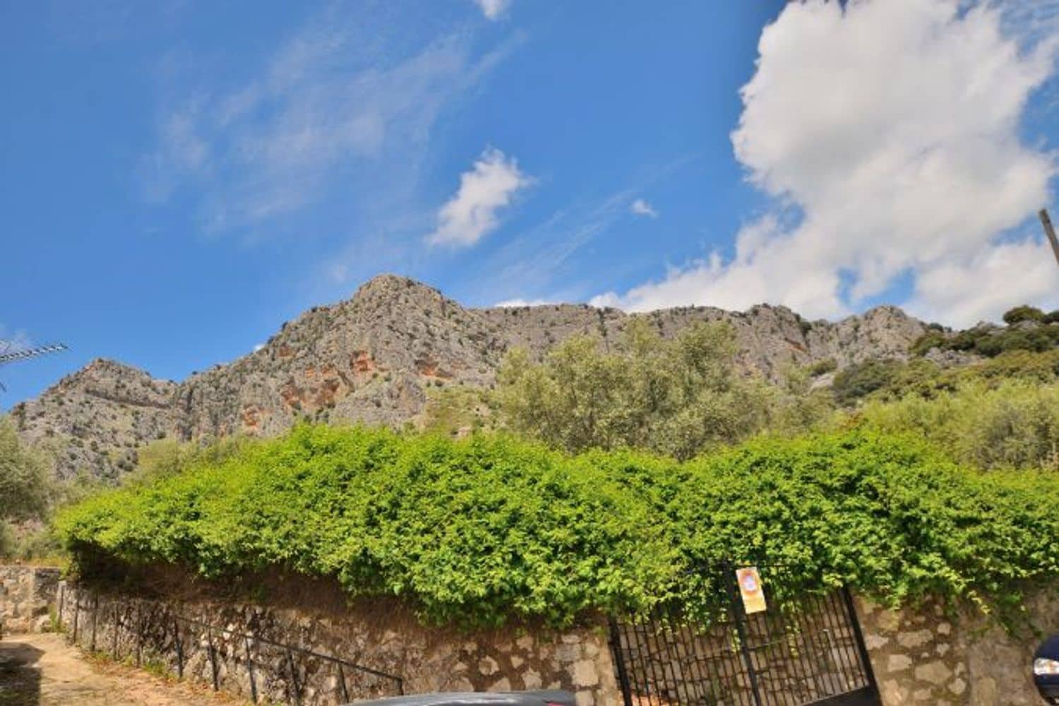 5 soverom Hus til salgs i Montejaque med garasje - € 159 000 (Ref: 8982013)