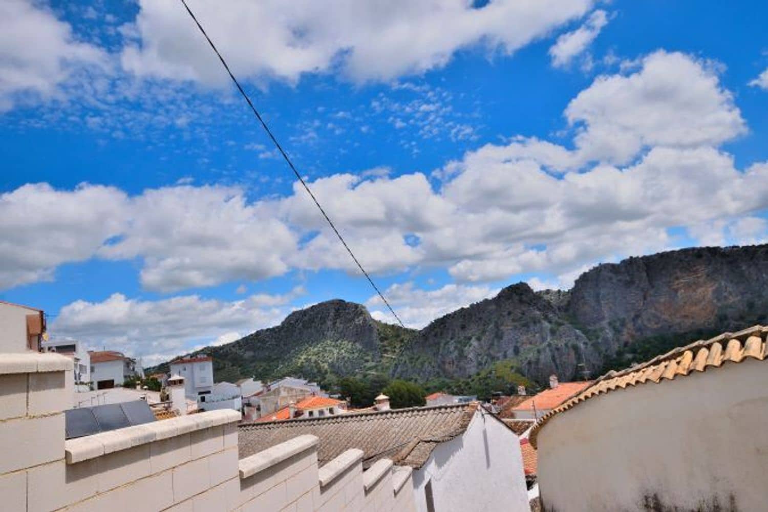 5 soverom Hus til salgs i Montejaque med garasje - € 159 000 (Ref: 8982013)