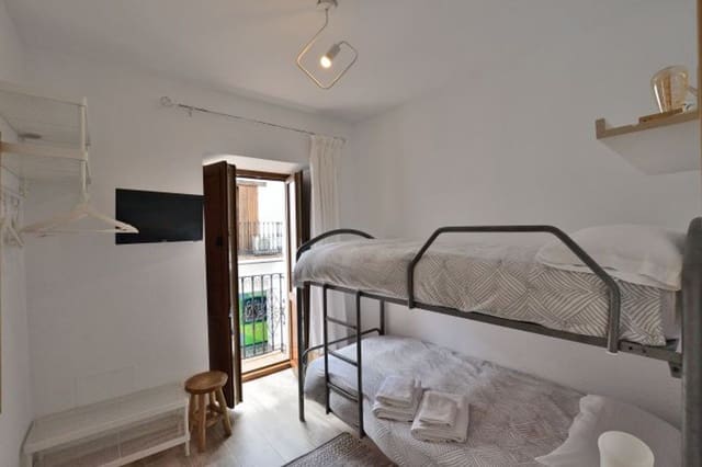 5 soverom Hus til salgs i Montejaque med garasje - € 159 000 (Ref: 8982013)