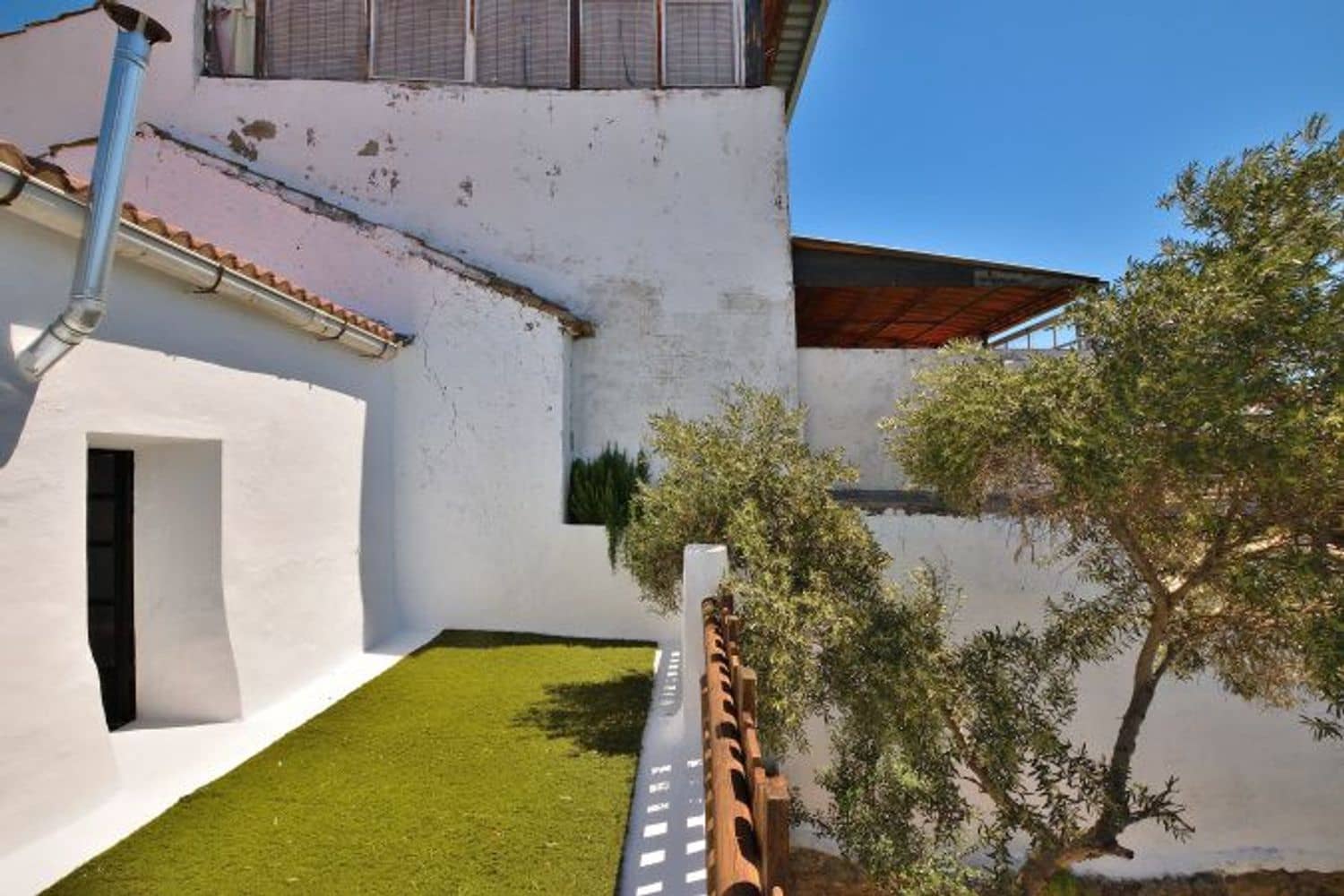 3 soverom Hus til salgs i Arriate med svømmebasseng garasje - € 149 500 (Ref: 8993550)