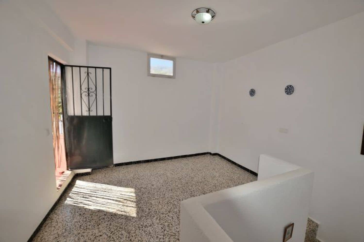 3 sypialnia Dom na sprzedaż w Parauta z garażem - 150 000 € (Ref: 9002822)