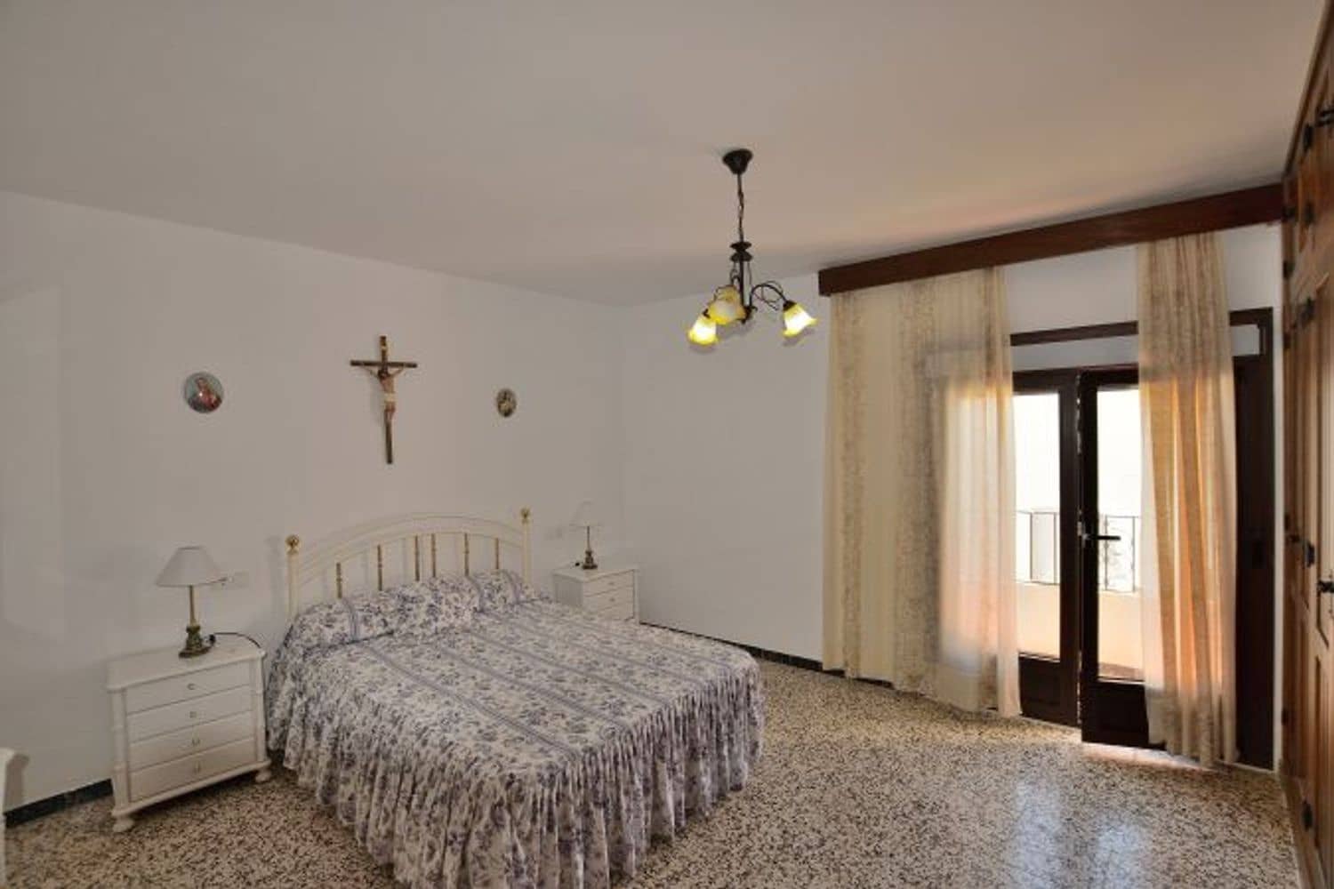 3 sypialnia Dom na sprzedaż w Parauta z garażem - 150 000 € (Ref: 9002822)