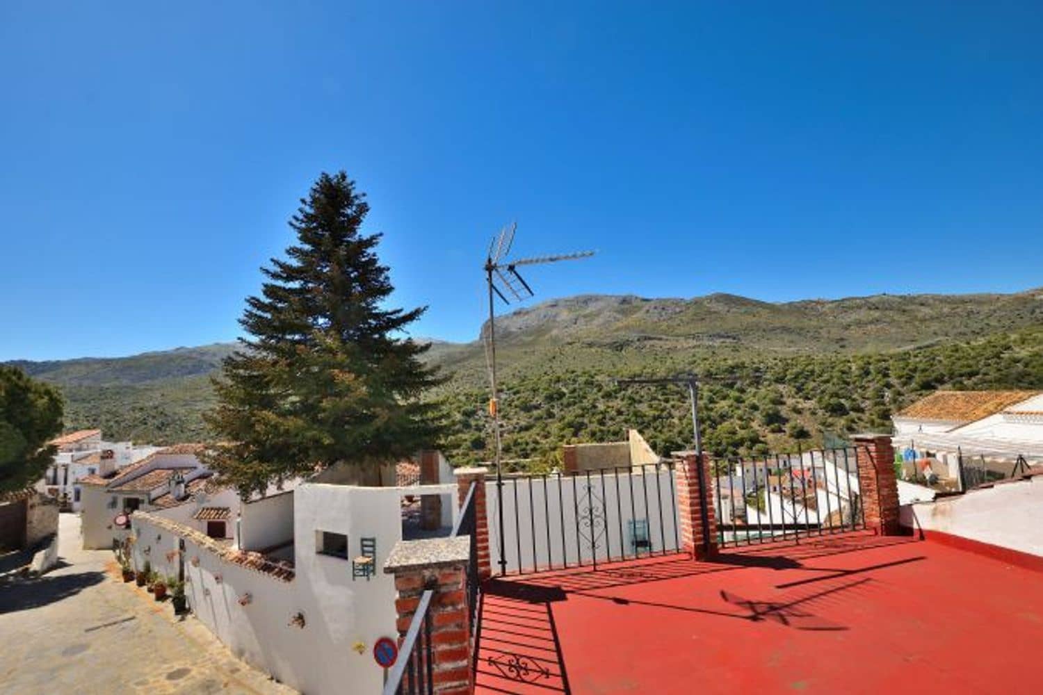 3 sypialnia Dom na sprzedaż w Parauta z garażem - 150 000 € (Ref: 9002822)