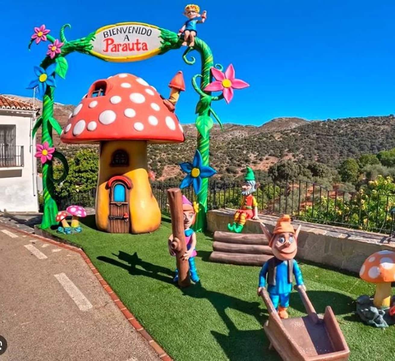 3 sypialnia Dom na sprzedaż w Parauta z garażem - 150 000 € (Ref: 9002822)