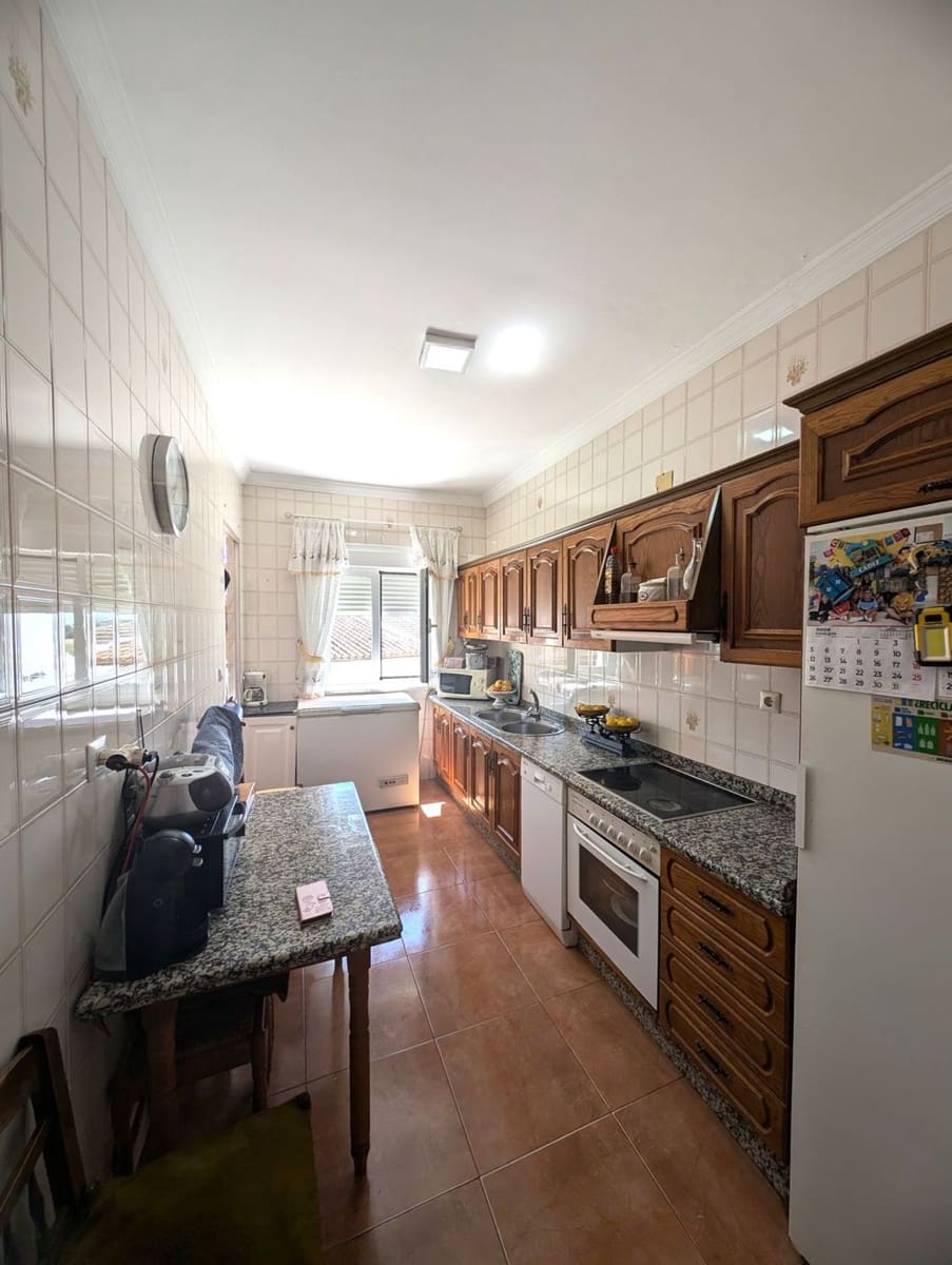 4 soveværelse Lejlighed til salg i Olvera med garage - € 98.000 (Ref: 9016742)